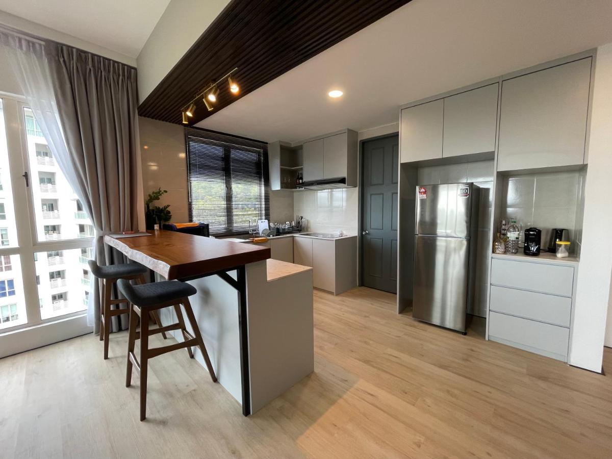 Santubong Suites B Just Like Home Damai Κουτσίνγκ Εξωτερικό φωτογραφία